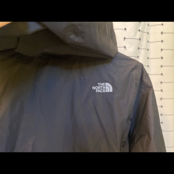 **SOLD** The North Face DryVent Rain Jacket - Black - Size Medium - Picture 4 of 4